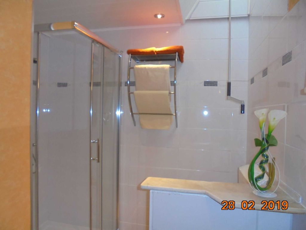 Bad mit Dusche