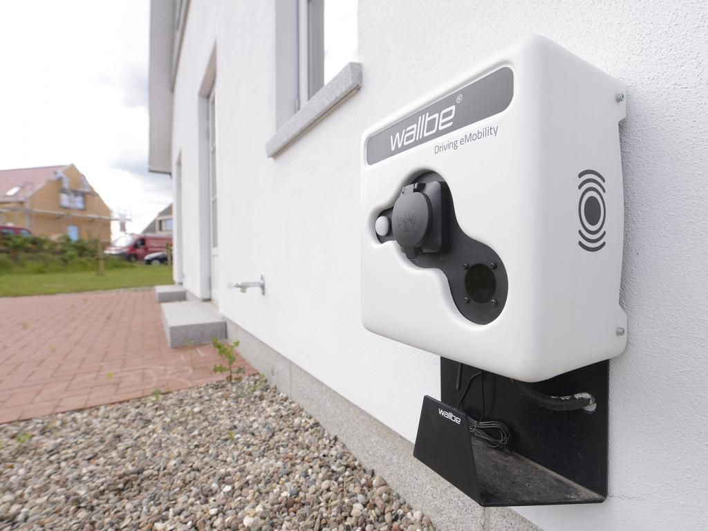 Lillesand - E-Ladestation am Haus