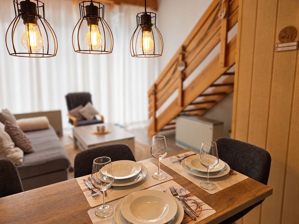 Essbereich & Wohnzimmer