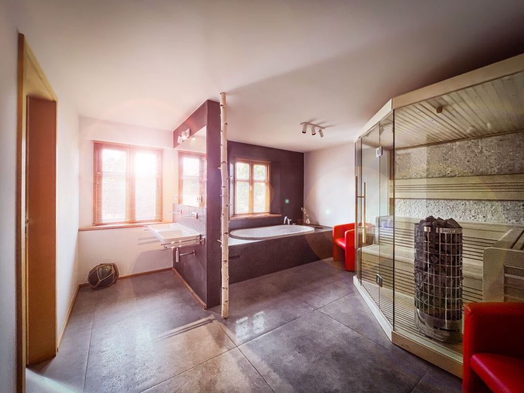 Ferienwohnung im Fachwerkhaus mit Sauna & Pool