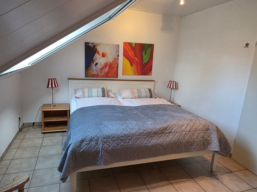 Schlafzimmer 1