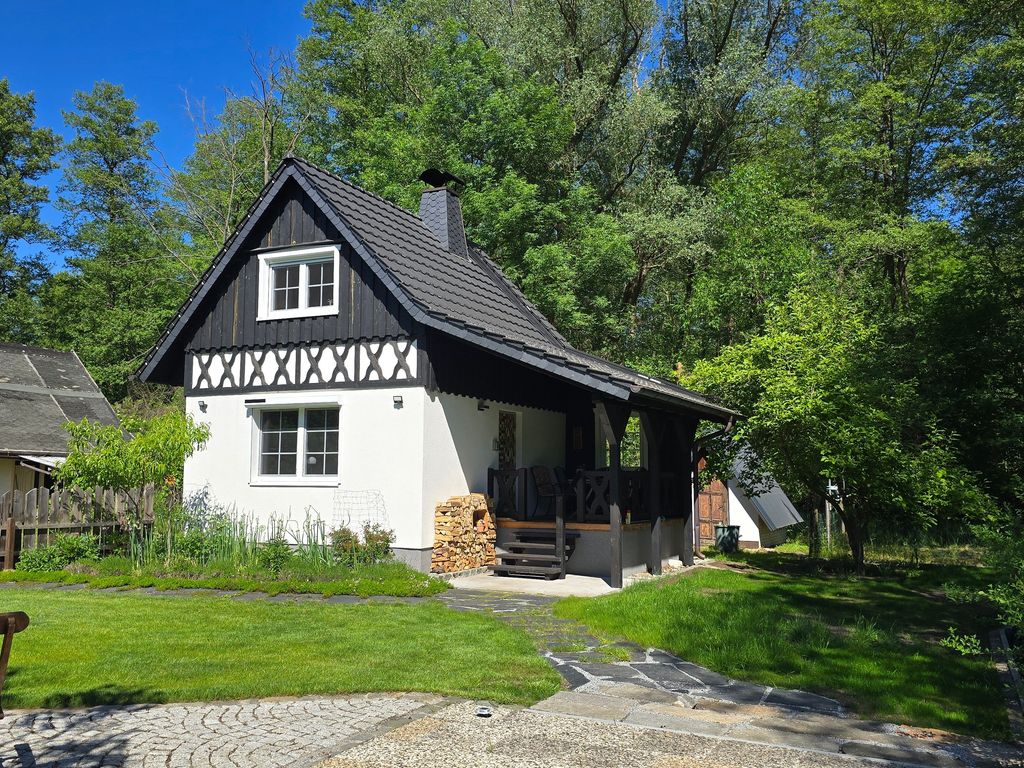 Außenansicht mit der Terrasse
