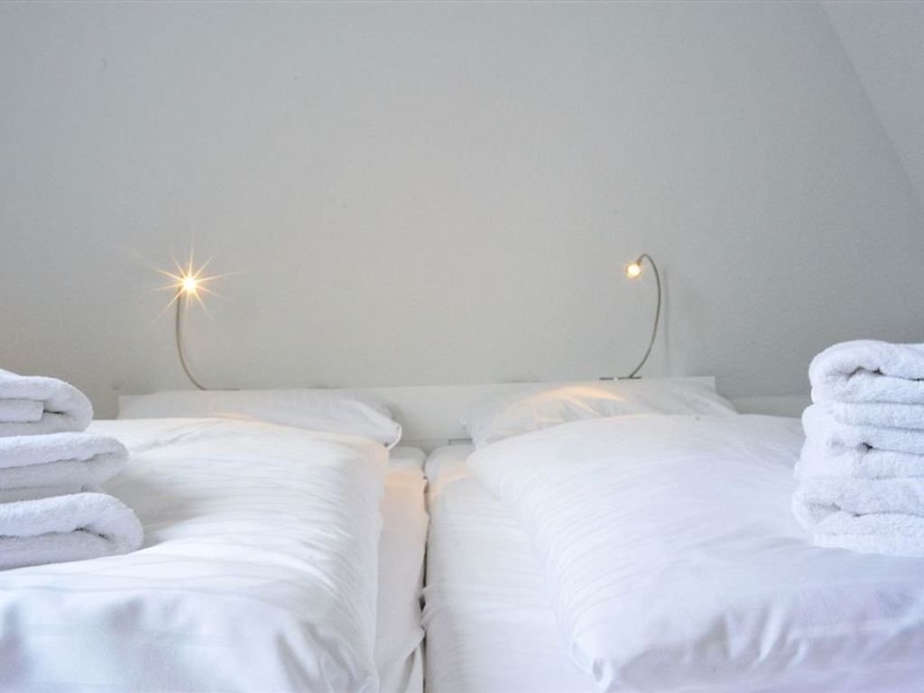 2. Schlafzimmer