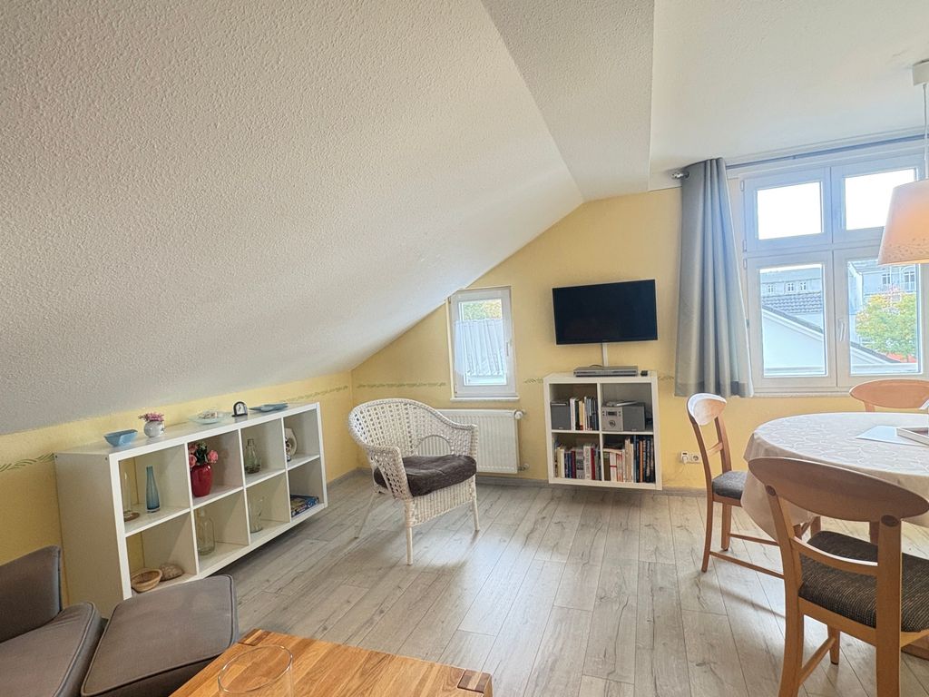 Wohnzimmer mit Essbereich
