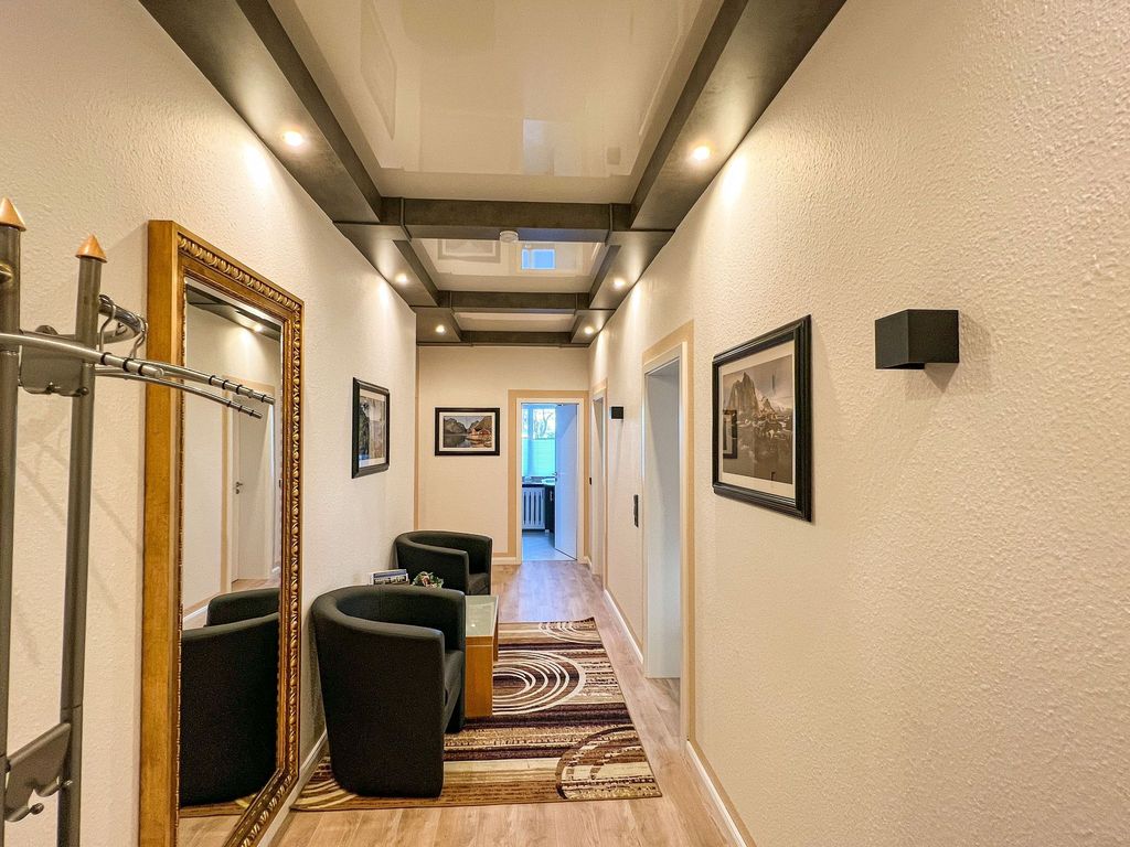 schöne 2-Raum-Fewo mit großem Balkon und Strandkorb