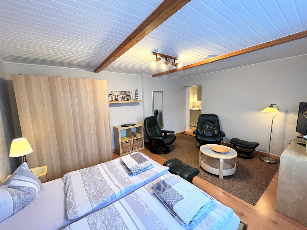 Wohn- und Schlafzimmer
