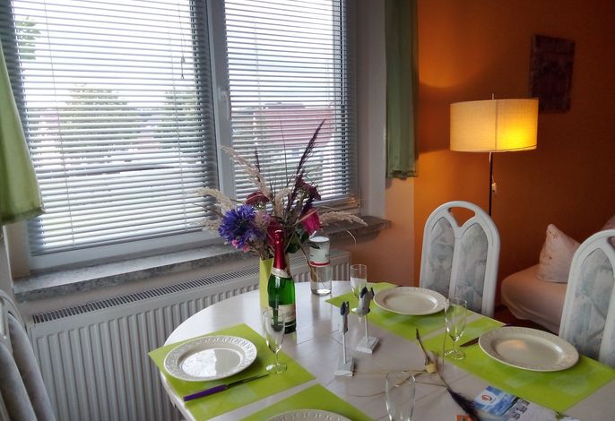 Photo Ostalgiehaus - Ferienhaus Am Stettiner Haff 10