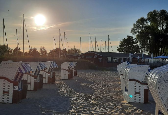 Photo Ostalgiehaus - Ferienhaus Am Stettiner Haff 7