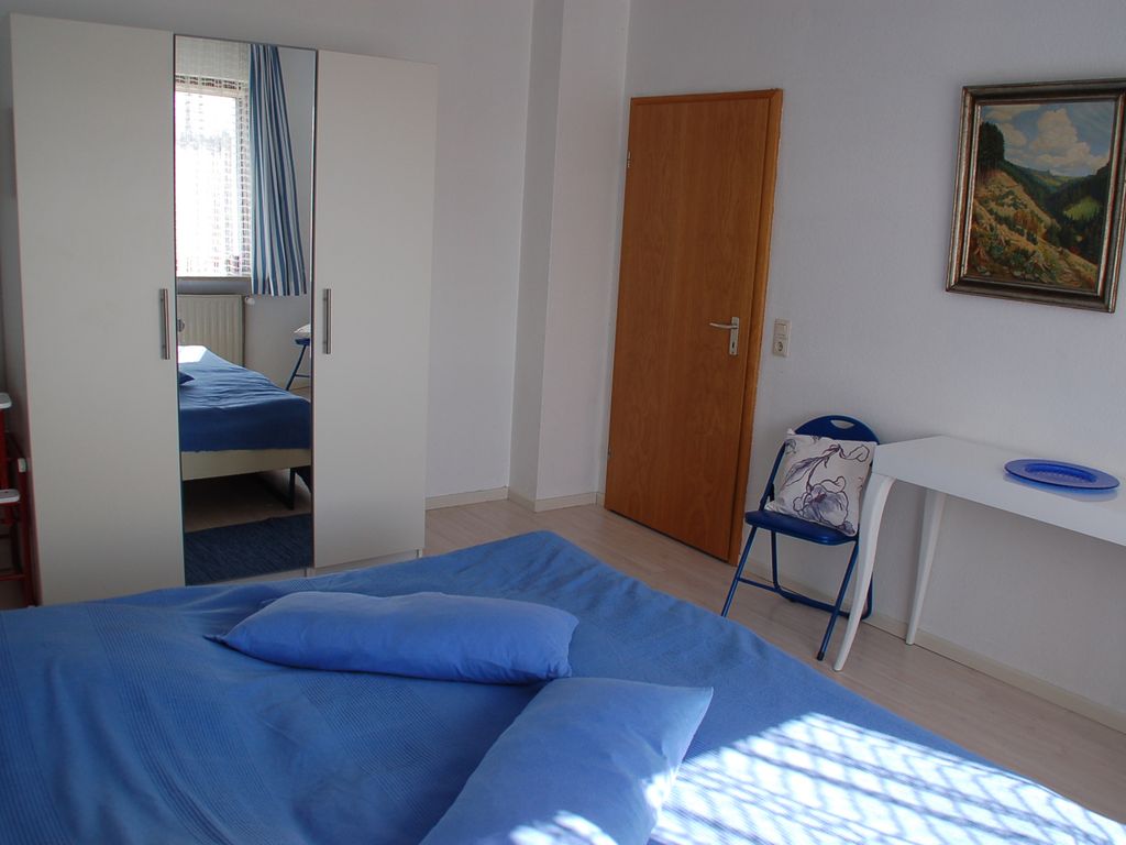 Schlafzimmer mit Doppelbett