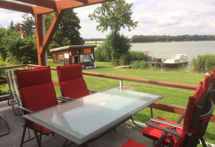 Ferienhaus direkt am Wasser Bild 2