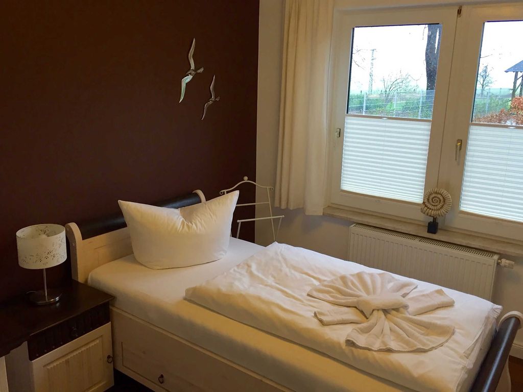 Schlafzimmer 2