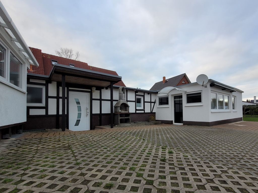 Außenansicht im Innenhof mit Zugang zu Ferienwohnung I