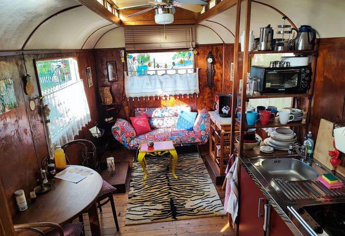 Zirkuswagen Ferienhaus Wohnsalon
