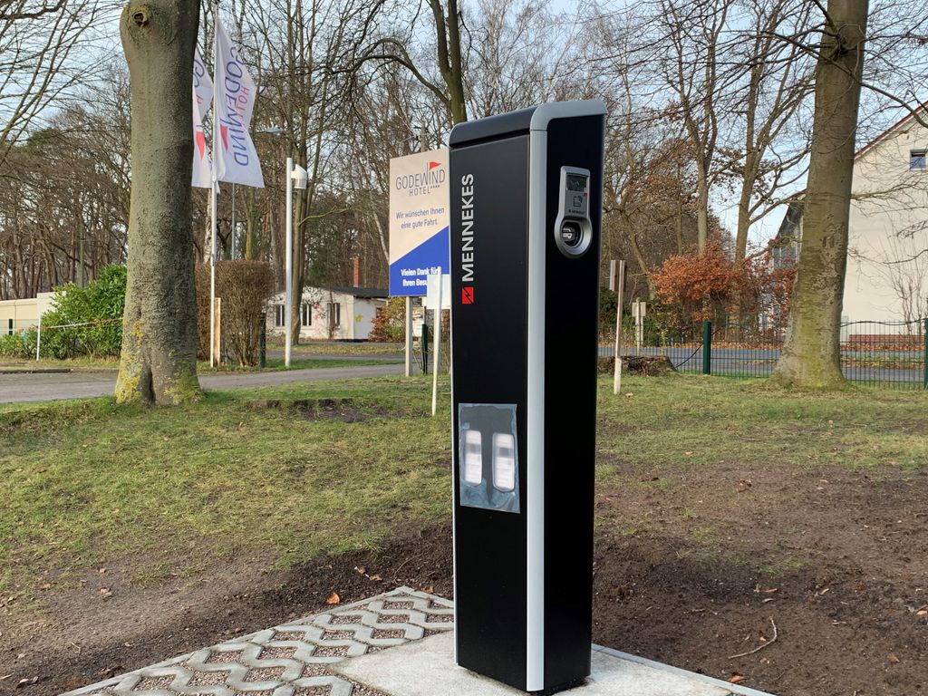2 x 11 Kw Ladesäule auf dem Parkplatz