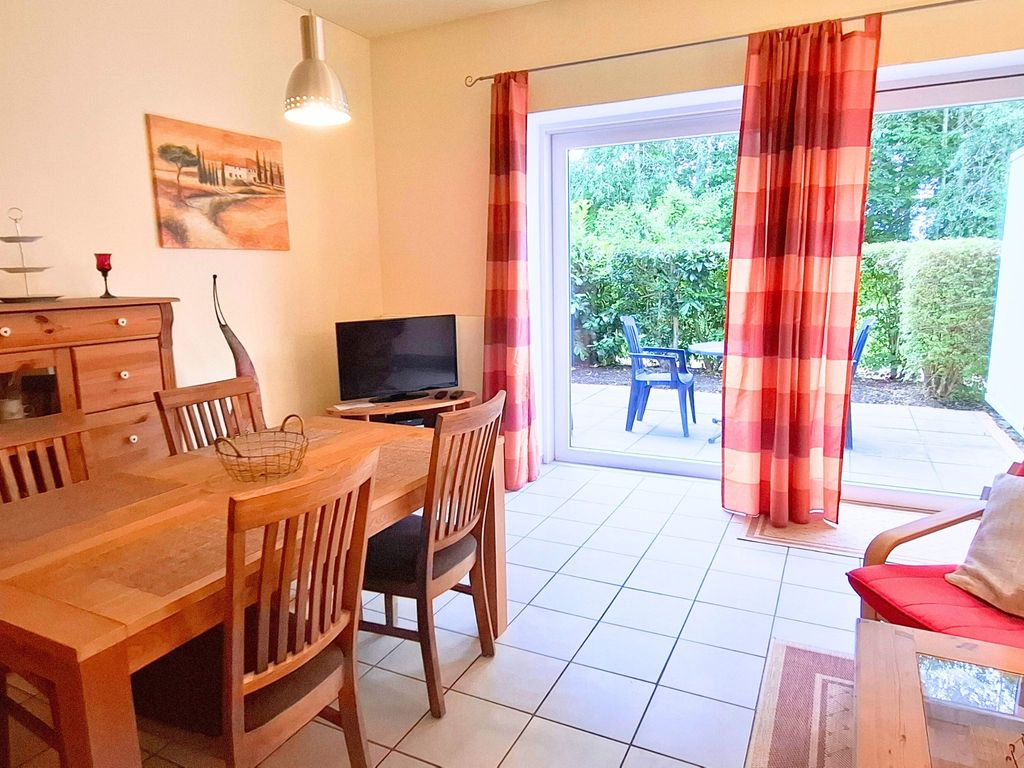 Essbereich mit Ausgang zum Balkon