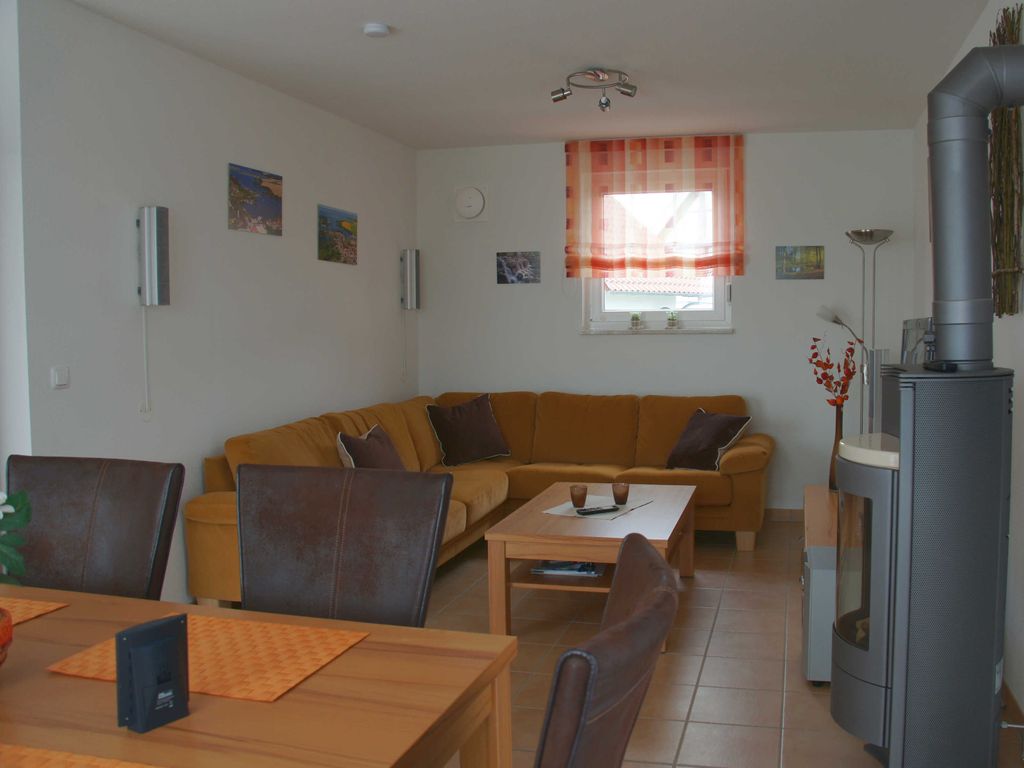 Wohnbereich mit Kamin