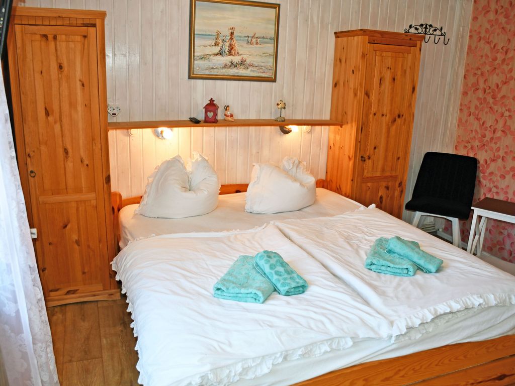 kleines Doppelzimmer /1 Er. + 1 Kind bis 14 J.