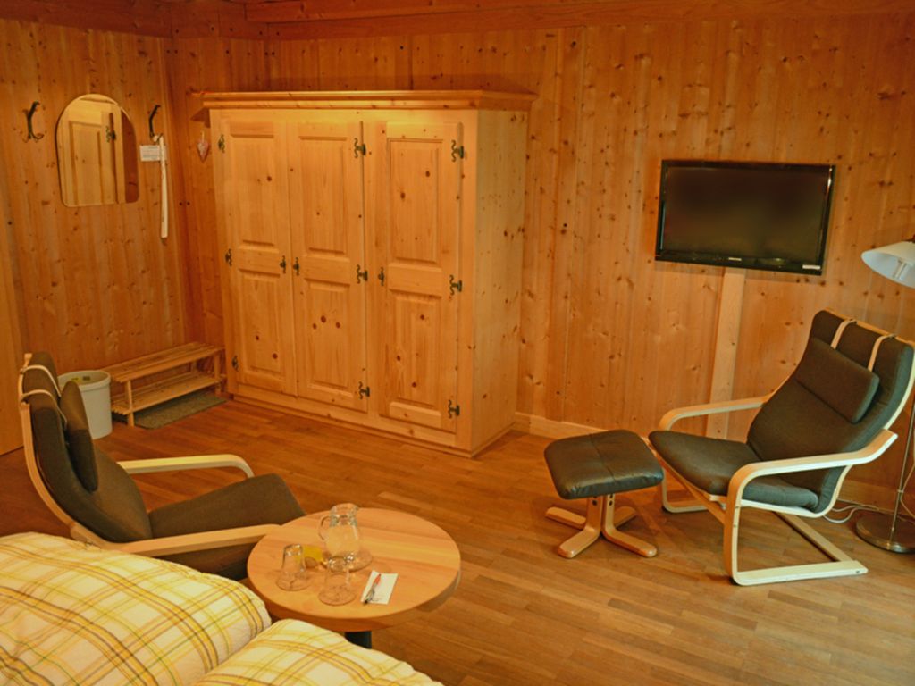 Großzügiges Doppelzimmer mit Sonnenterrasse
