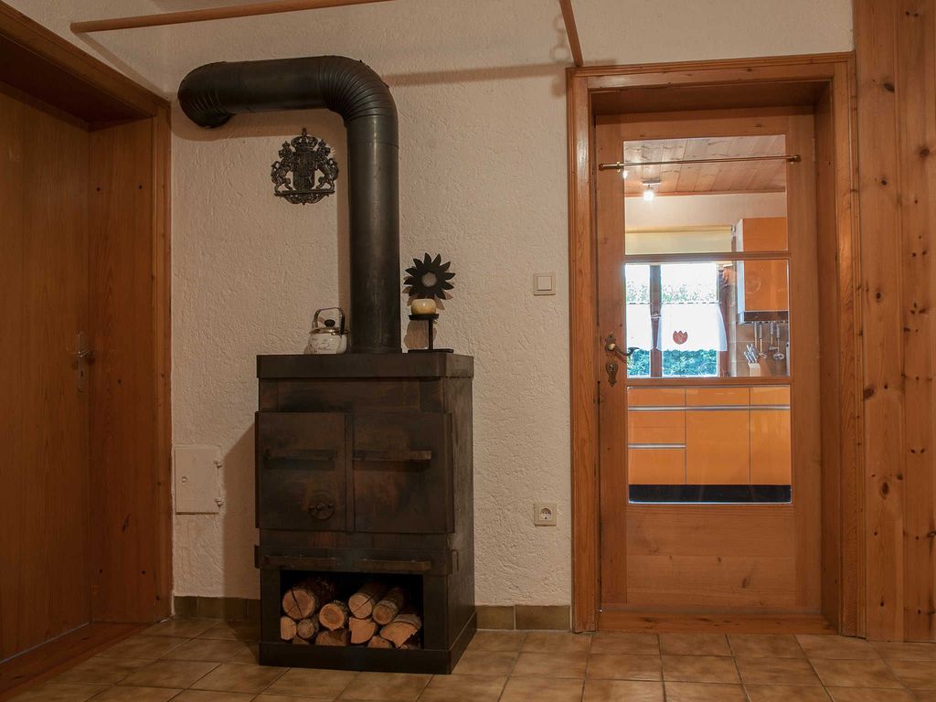 Gästehaus Max-Josef in Tegernsee in ruhiger dennoch zentraler Lage - Ferienwohnung Neureuth
