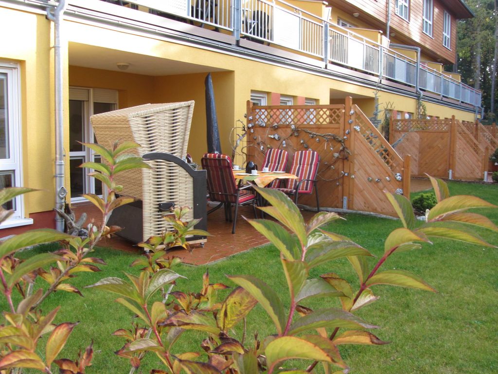 Terrasse mit Strandkorb