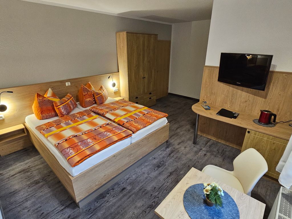 01 Doppelzimmer inkl. Frühstück