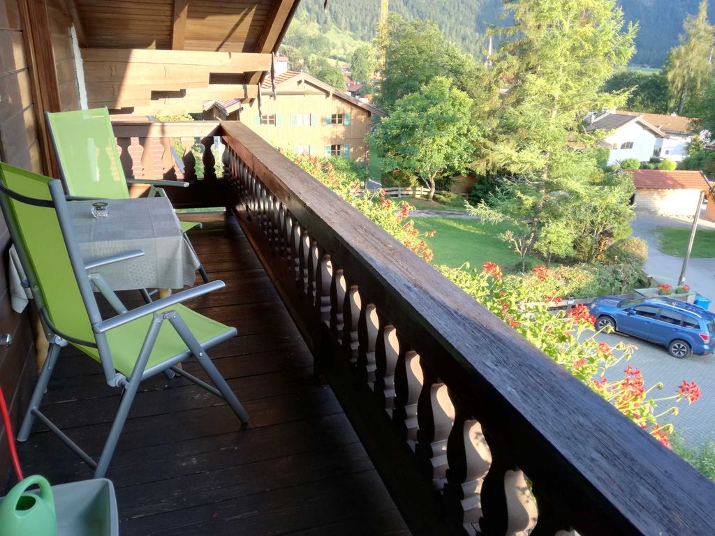 01 FW Grün
Balkon