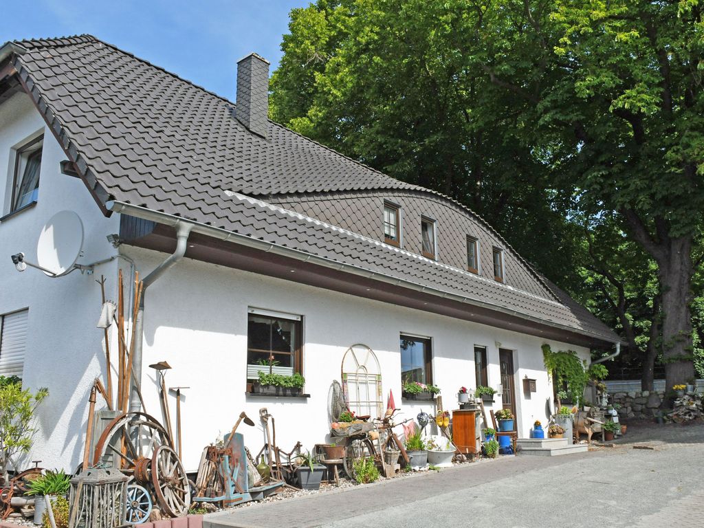 Ferienwohnungen Sellin mit Seeblick