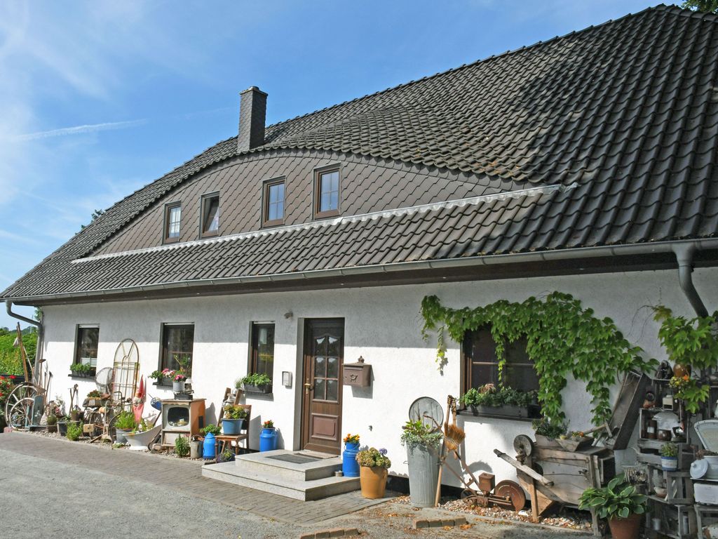 Ferienwohnungen Sellin mit Seeblick