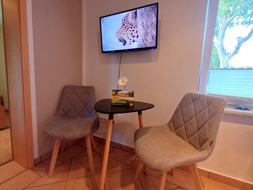 Wohnzimmer mit Pantry-Küche