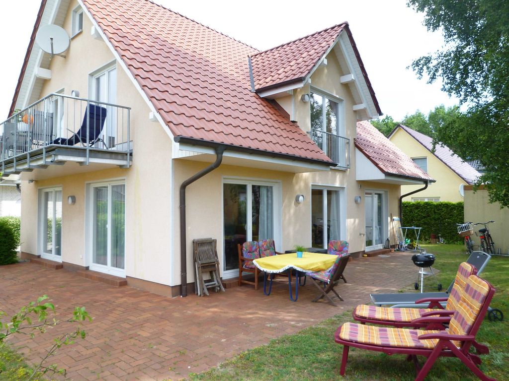 Villa Florenz Erdgeschoss, mit eigenem Eingang, ruhige Lage