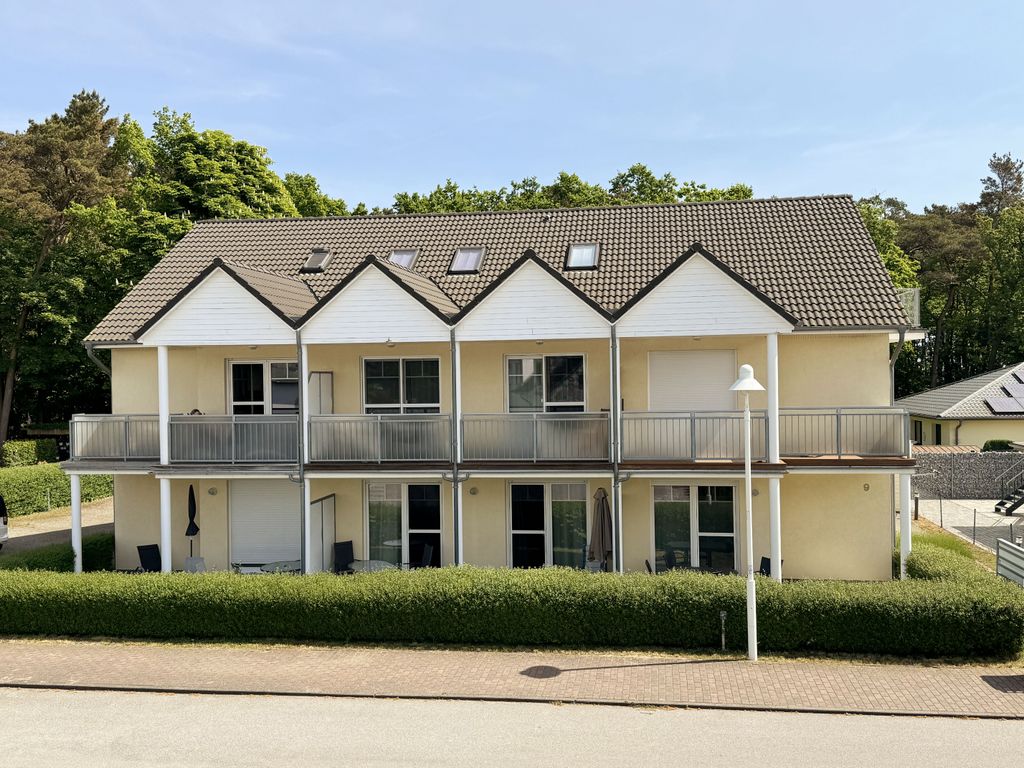 Das Appartementhaus mit den Balkonen und Terrassen