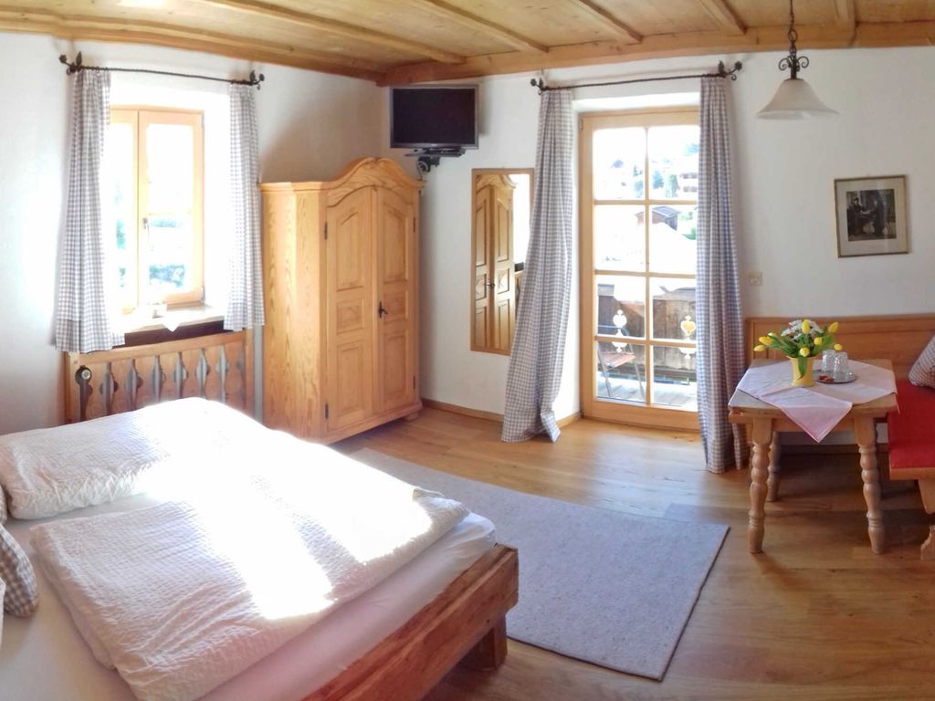 gemütliches Doppelzimmer mit Balkon