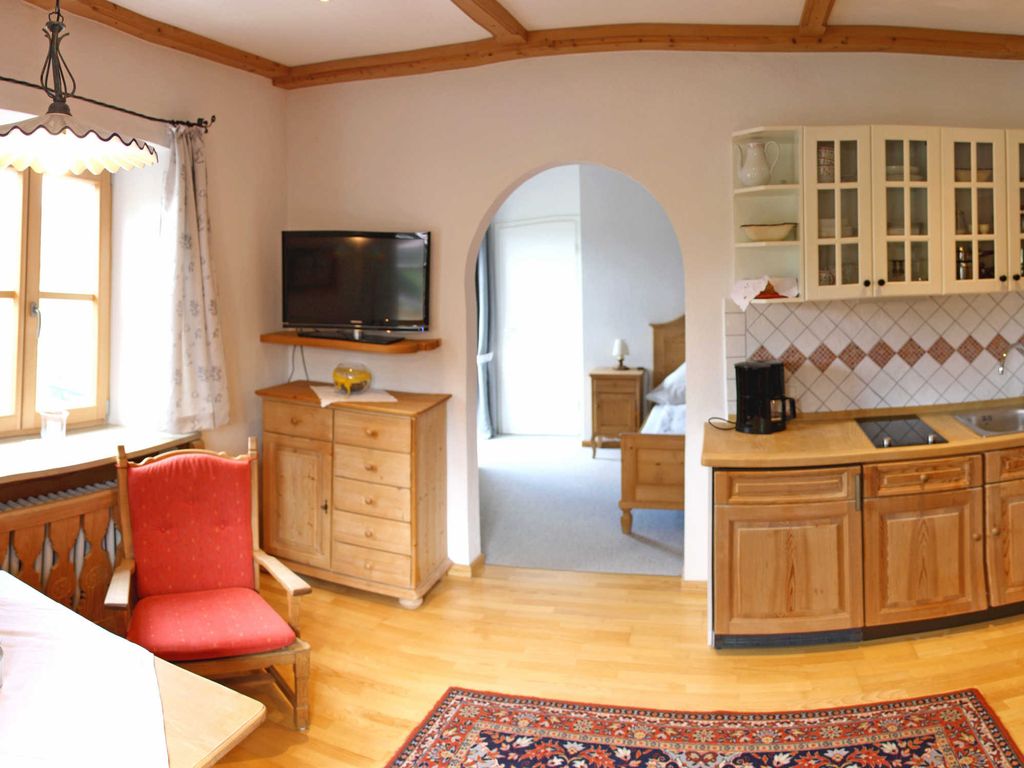 Wohnzimmer mit Küchenzeile