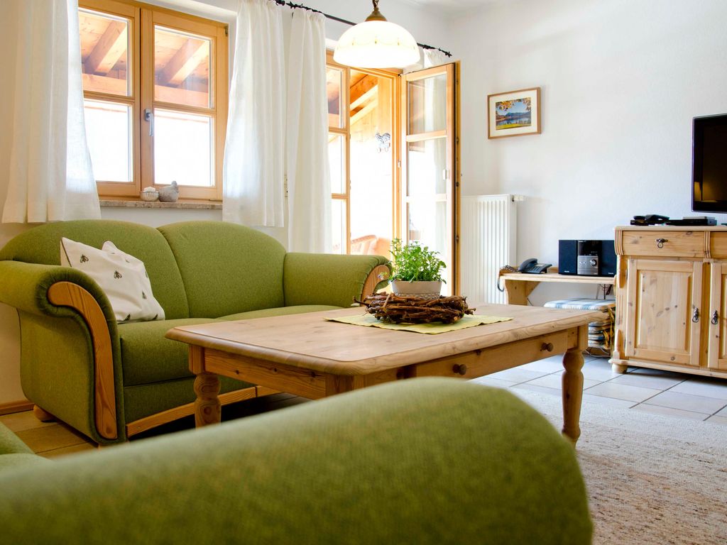 Sitzecke der Wohnung grün