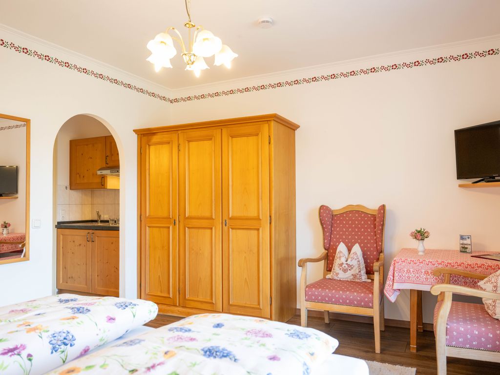 Wohn- Schlafzimmer