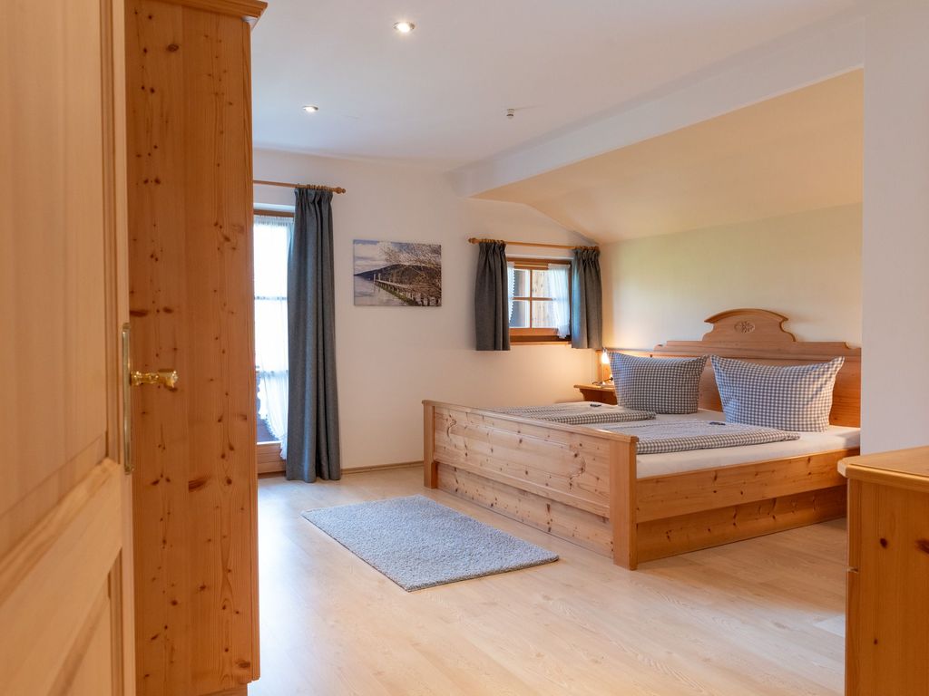Grosses Schlafzimmer