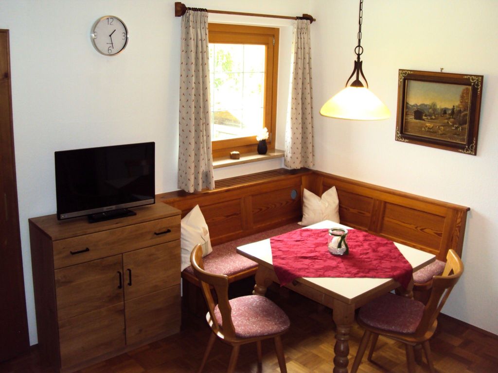 1. Stock mit Balkon