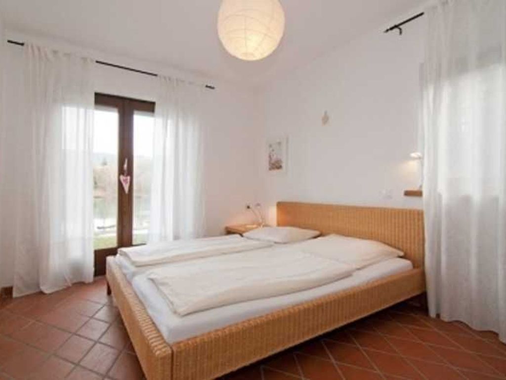 Schlafzimmer Fewo Ringsee 1
