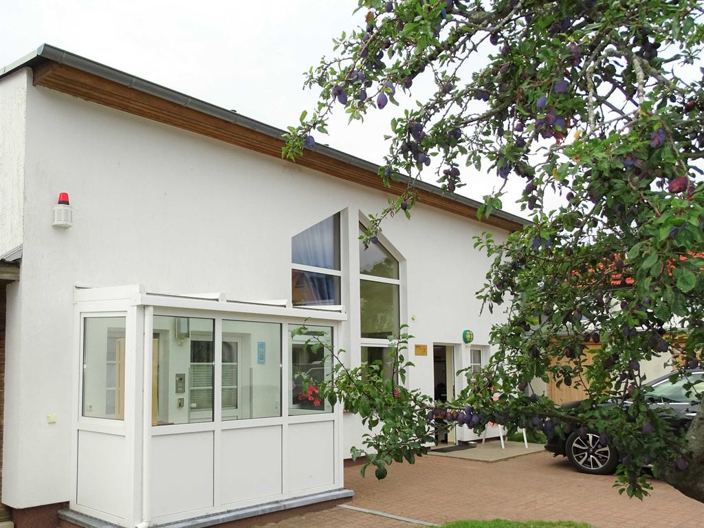 Eingang zur Ferienwohnung links