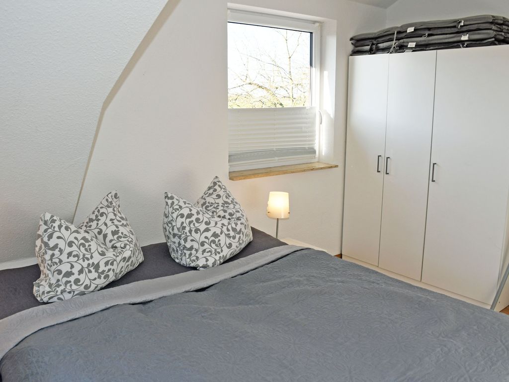 Ferienwohnung Rapsblüte mit Kamin und Balkon