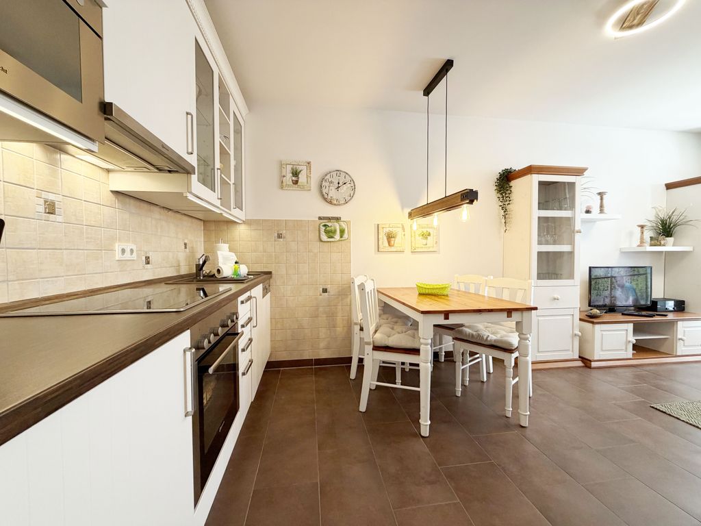 Haus Meeresblick A 0.04 Weiße Düne-Koch- und Essbereich