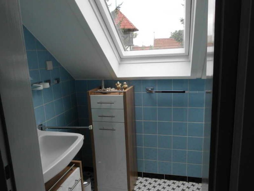 Badezimmer mit Dusche