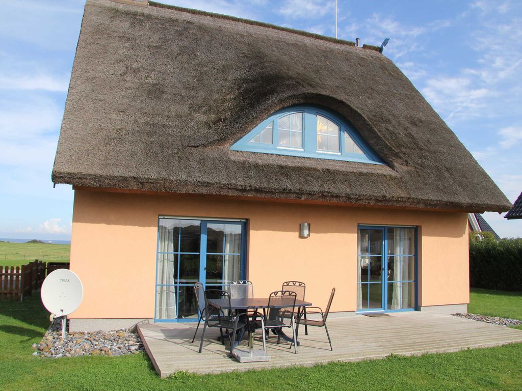 Ferienhaus mit Terrasse und Meerblick