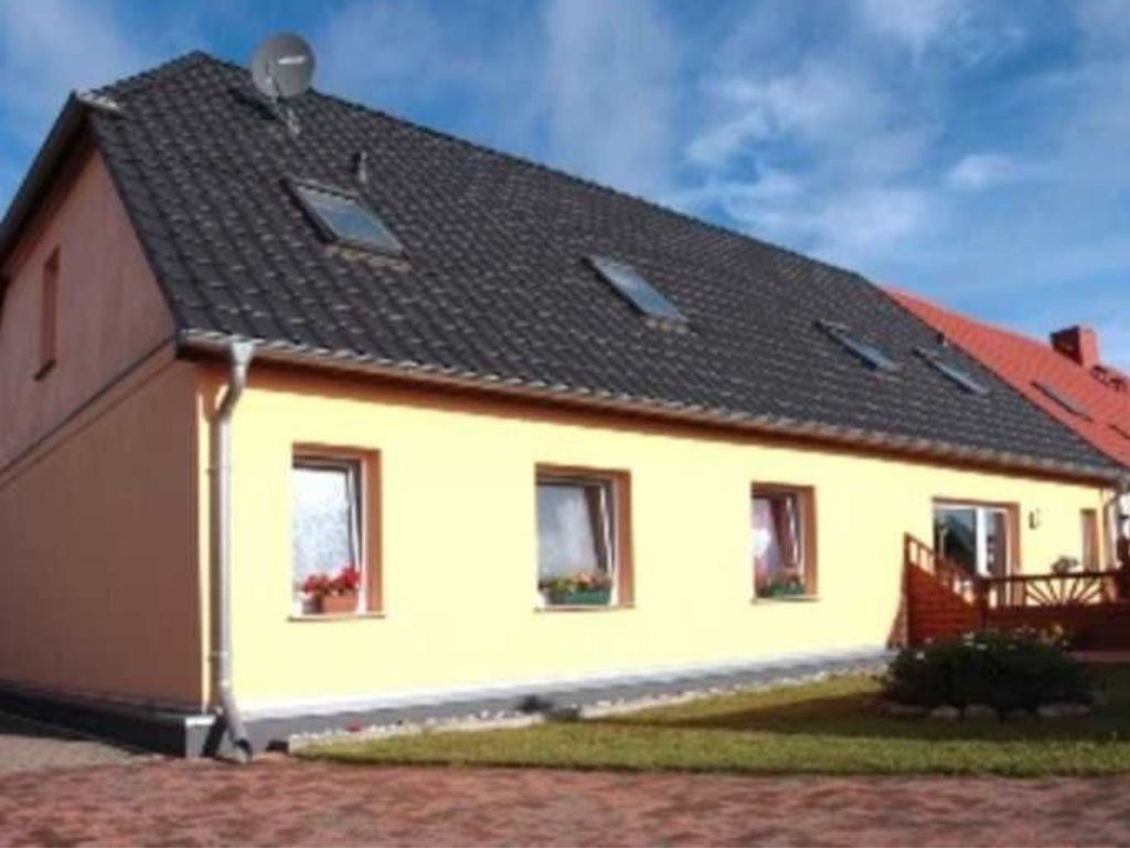 Blick auf das Haus mit Ferienwohnung