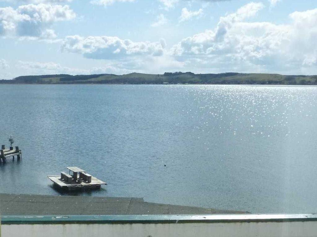 Sonniger Südbalkon  Frühstück mit Wasserblick