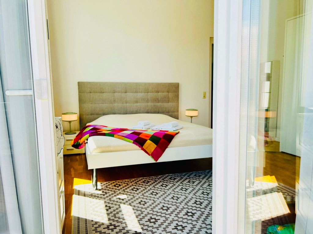 Das Schlafzimmer mit Doppelbett
