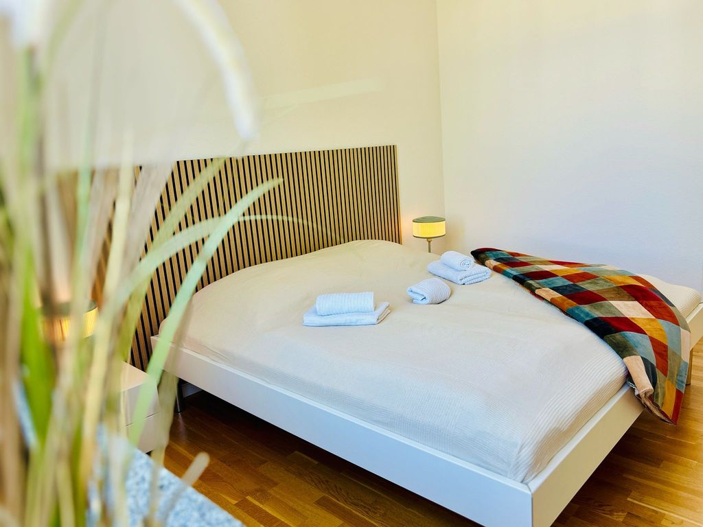 Das Schlafzimmer mit Doppelbett