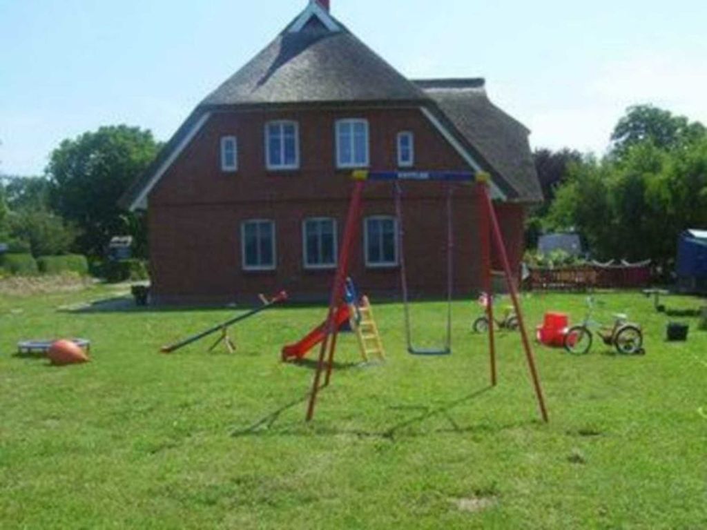 Seitenansicht mit Hof