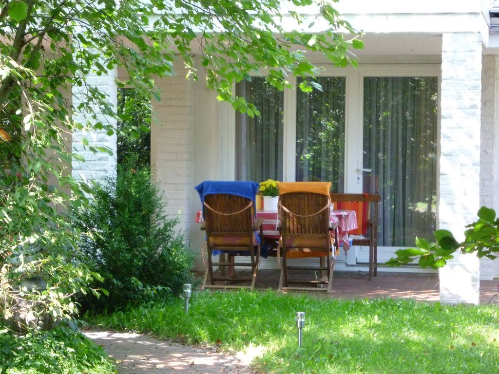 Villa Romantica Gartenwohnung mit großer überdachter Terrasse