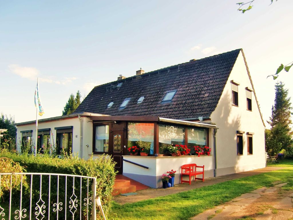 Haus mit Ferienwohnung